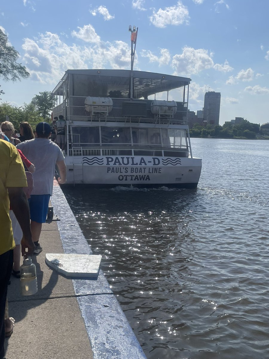 RaeSunshine25_'s tweet photo. Time for a cruise on the Rideau Canal
My ancestors are screaming
#Rideout #Rideau #Lineage #AlwaysAKnight https://t.co/K4ZTASXp6l