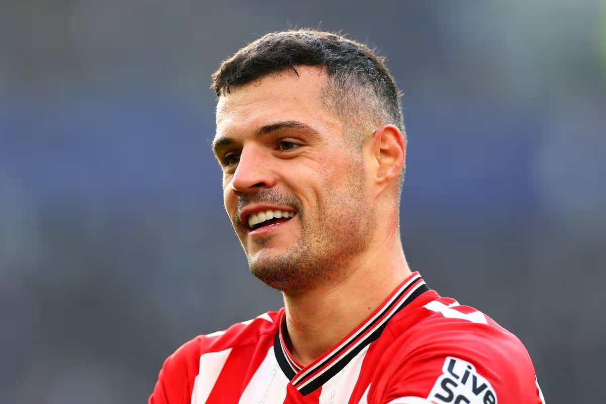 Blue_Footy's tweet photo. 🗣 @JacobsBen: "Granit Xhaka wants to link up again with Xabi Alonso. Xhaka realizes that this is his last kind of opportunity to make the kind of move to a club like Chelsea due to his age."

~ @GiveMeSport https://t.co/1L8p14sa3A