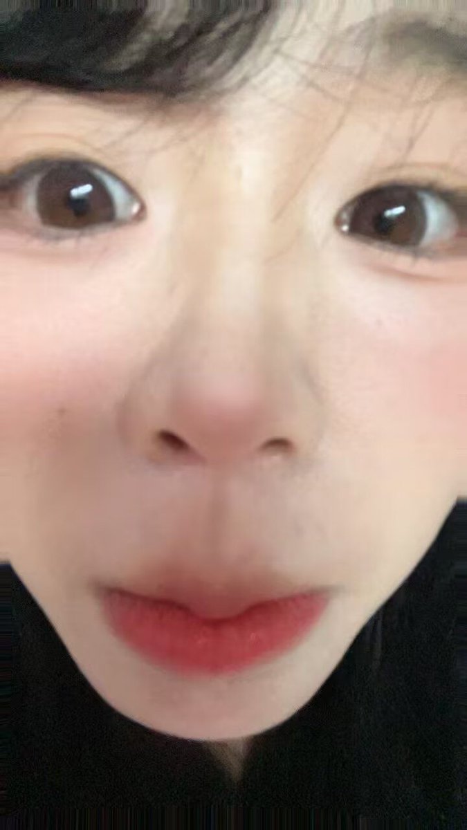 bulingbushi's tweet photo. I'm glad you can see me https://t.co/4TdEEnHQjv