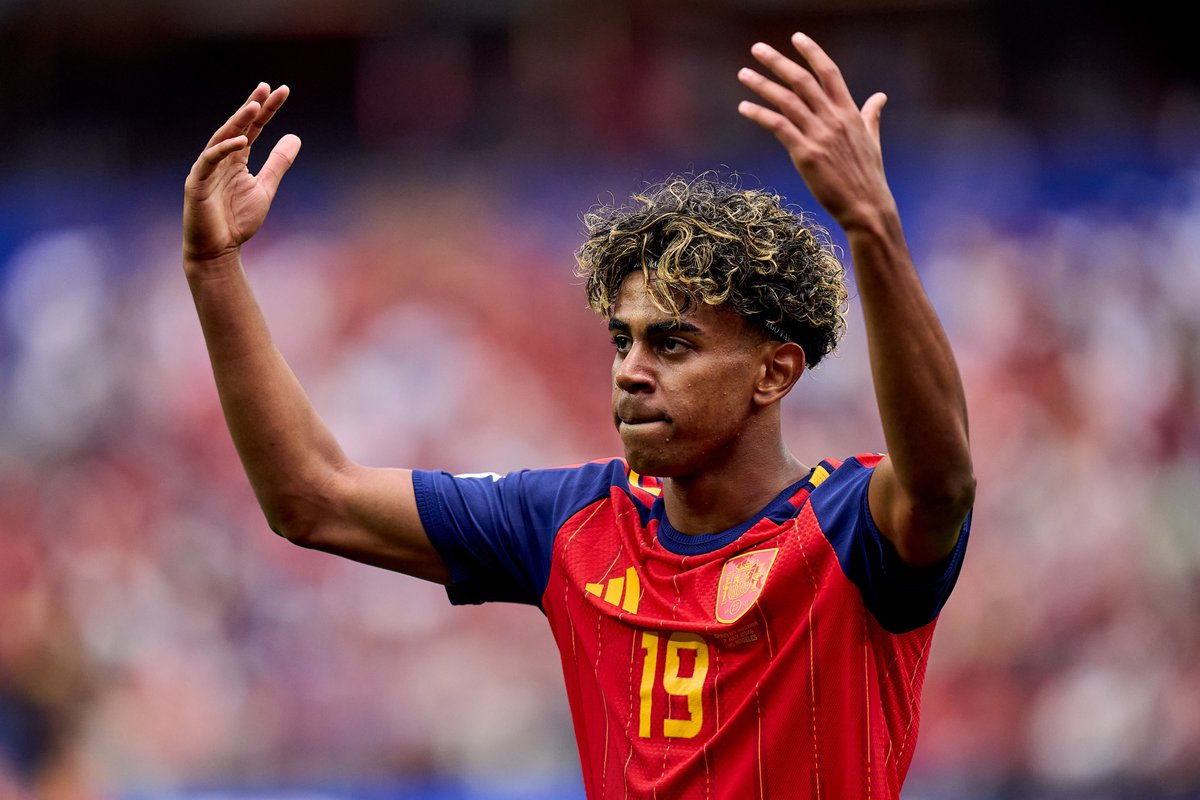 USAS_WW1's tweet photo. #ESPvsAUT #ESPAUT #WorldCup #fifaprediction 🇪🇸🇦🇹: Spain versus Austria is 3-0. ⚽⚽⚽ Mikel Oyarzabal scores at 36'. Pedro Porro scores next. And now Mikel Oyarzabal makes it 3-0 with just minutes left in the game! Spain will WIN! https://t.co/YuODmPGn2W