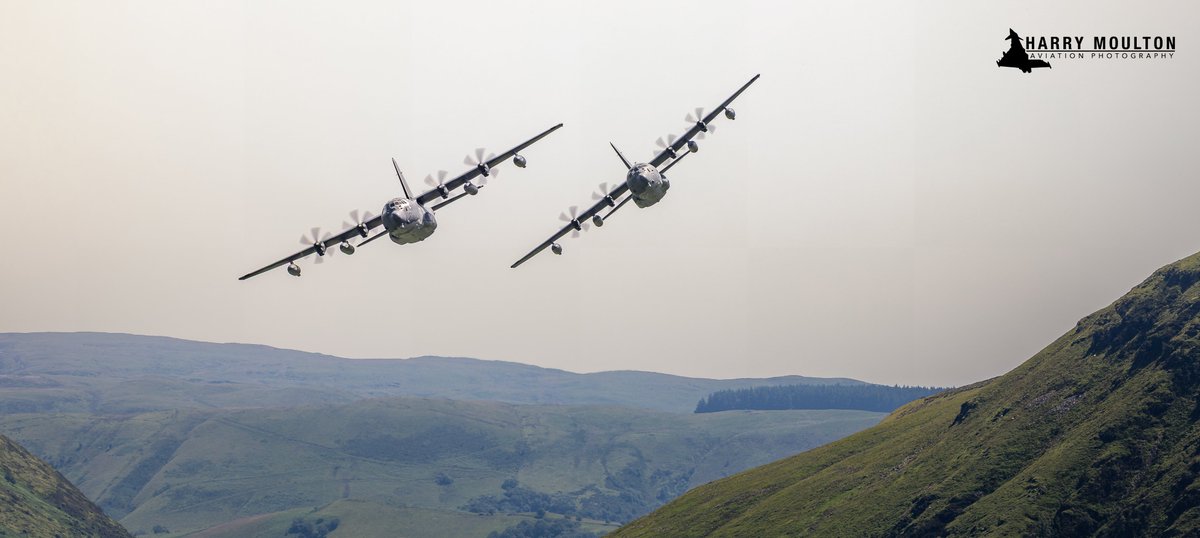 havoc_aviation's tweet photo. STRIX through the Loop
STRIX 67-68 Flt 2x MC-130Js through the Mach Loop, 24th June 2026
#usaf #mc130 #machloop #afsoc #mildenhall #canon https://t.co/yiqeFiHF7x