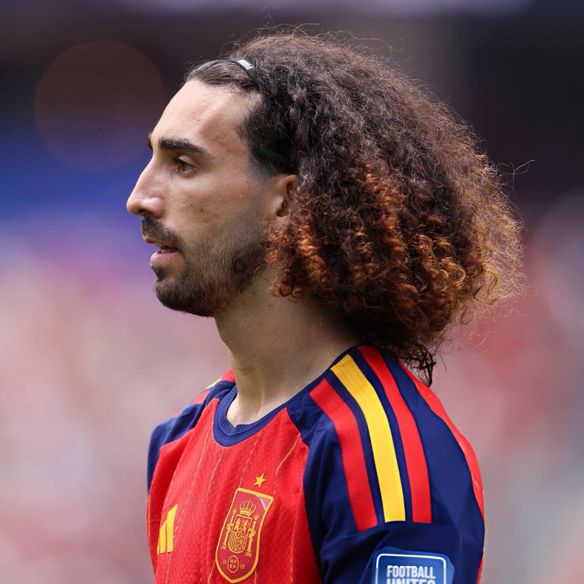 RMadrid_actu's tweet photo. 🚨 Cucurella a fait 2 PASSES DÉCISIVES avec l'Espagne contre l'Autriche. ✅🔥

Quelle signature pour le Real Madrid 🤯⭐️ https://t.co/LEWBZH0DwJ