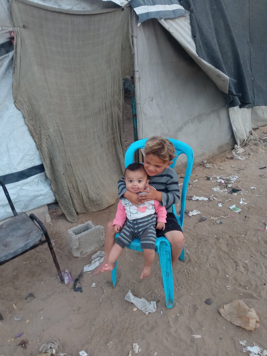 gazadream350452's tweet photo. They are my children and everything I own,but Iam extremely poor😭 cannot give them a life like other children in the world💔.Please help me save their lost childhood in this bitter reality and donate to them so they can be happy and get their needs🙏😢👇.
https://t.co/CIoJCpl3VQ https://t.co/lhRawPlQeW