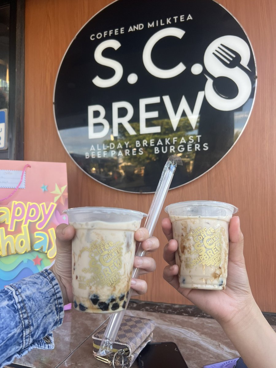 RixMoreno's tweet photo. After magpalinis nails nag milktea kami yung tig buy 1 take 1… then after bumalik na kami sa dorm. Pinuntahan namin yung isa naming frenny sa taas ng bikinibottom nagbuldak kami nagluto me tas chismisan kaming tatlo while sinisipon sa anghang HAHAHAHAH https://t.co/luYqvOmf6r