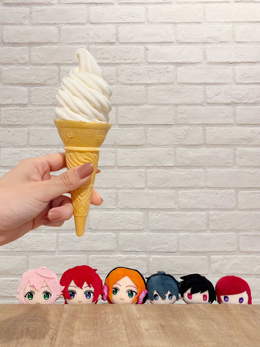 HappyElementsPR's tweet photo. 甘党たちがあつまってきた！🫣✨️

#ソフトクリームの日🍦 https://t.co/RKV734PG1O