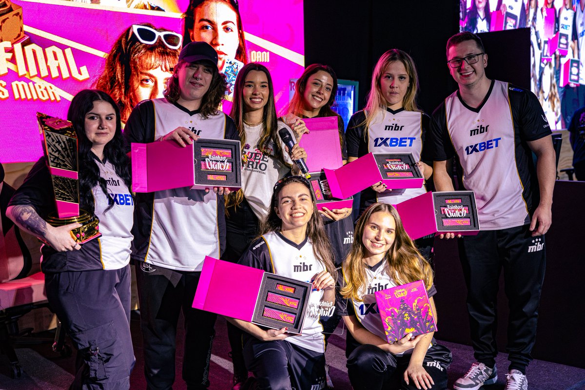 xpg_brasil's tweet photo. Com a XPG, o Rainhas do Clutch entrou no servidor com performance e representatividade no máximo. 🎮🔥

Orgulho em patrocinar o 1º Mundial Feminino de CS2 no Brasil, apoiando talentos e equipando jogadoras com hardware de alto nível.

#XPG #RainhasDoClutch #CS2 https://t.co/EQXnC21NgP