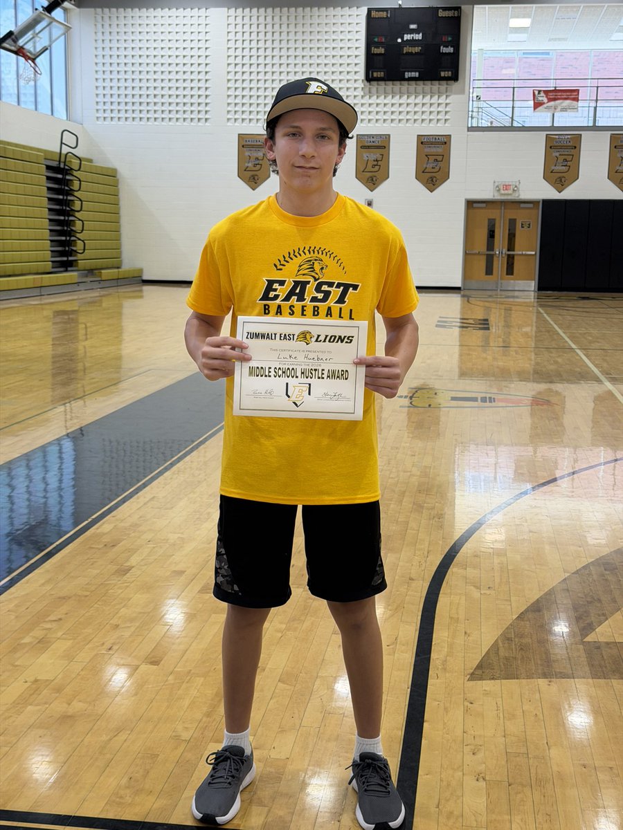 FZE_Baseball's tweet photo. Middle School Hustle Award:
Luke Huebner https://t.co/ySXdrFeZst