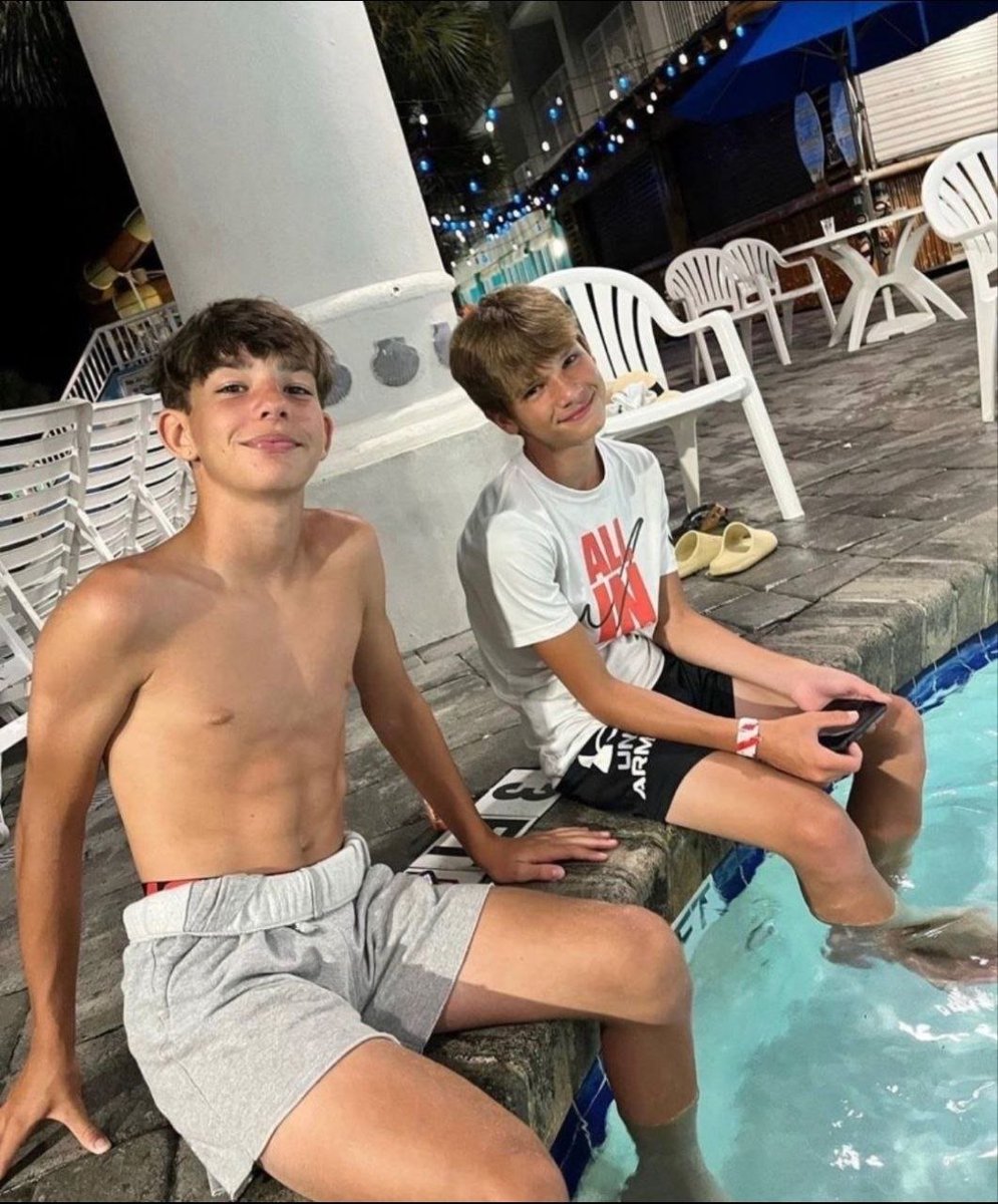 Tony_Edw_Stark's tweet photo. All updated gay files of MADDOX 
Dm: https://t.co/mk4x95Gfl6

And all other gay baits 
@gay_community_ https://t.co/7EY4gsMFe3