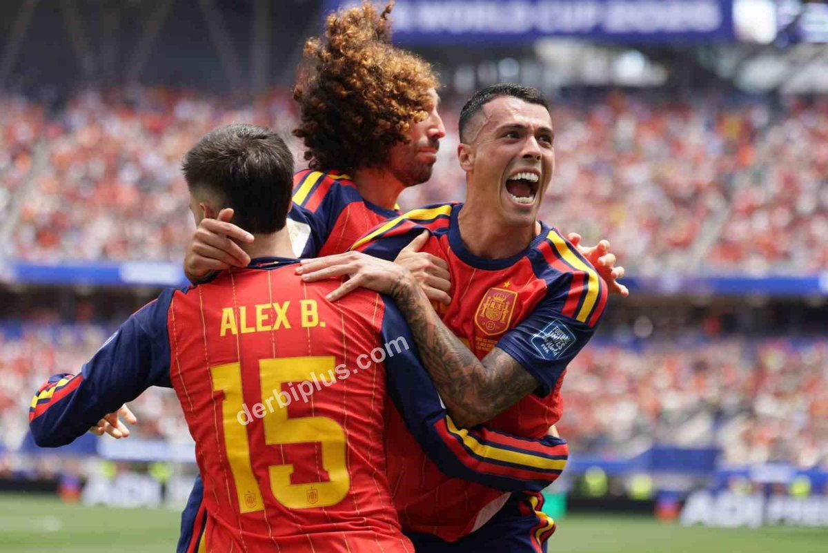derbiplus's tweet photo. ⚽️İspanya, son 16 turunda 👏👏👏
👇👇👇

https://t.co/HN8tOXNo4T 

#LaRoja #WorldCup2026 #FIFAWorldCup #MikelOyarzabal #SpainvsAustria #Son16 #DünyaKupası #İspanya #UnaiSimon #FWC26 https://t.co/UVfg0TQ79X