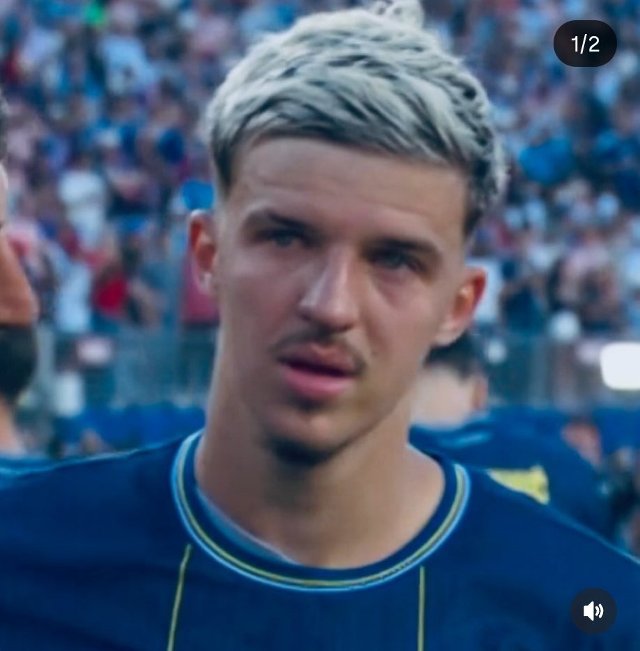 ferracetamol's tweet photo. sorry al jos sam ovdje, i moram jos reci koliko volim sto su nam dresovi plavi pa mu plave okice dodju do izrazaja https://t.co/XZB36GHo1D