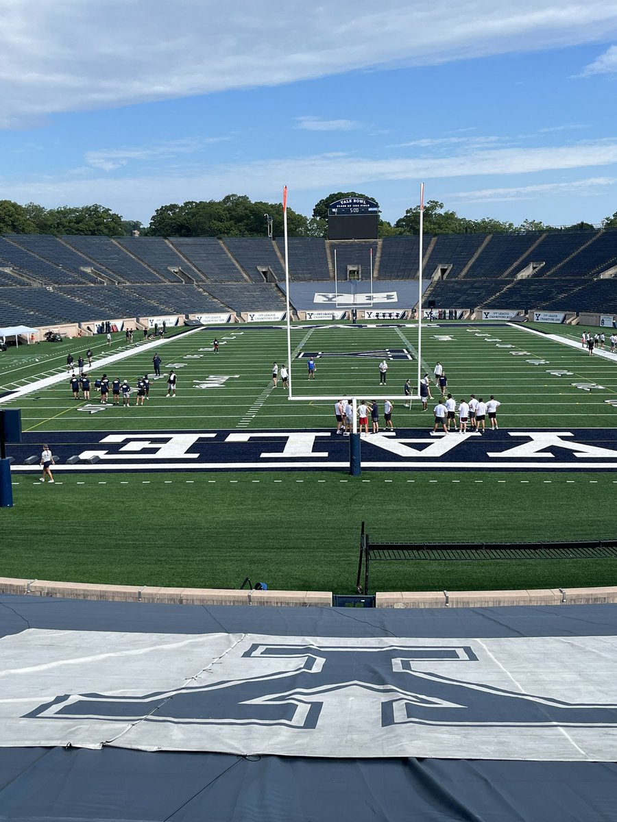 JakeOrton05's tweet photo. Great camp @yalefootball. Thanks to @CoachPLeone and @ChrisBergeski. Also enjoyed meeting @CoachBlochowski and @AB_Balogh21. https://t.co/iRsupcjaJM