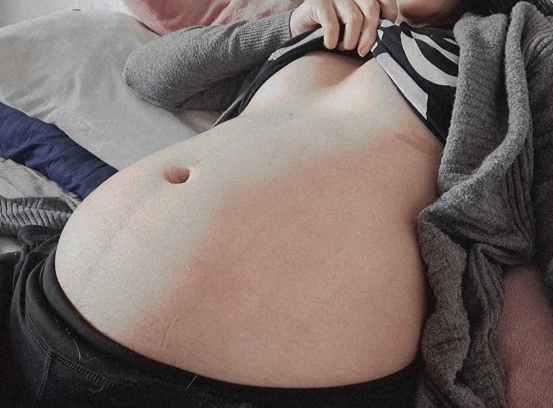 angel_sugg32691's tweet photo. Amo mi ropa de maternidad y mi cuerpo de embarazada 🦇 https://t.co/dnZ6Om42sS