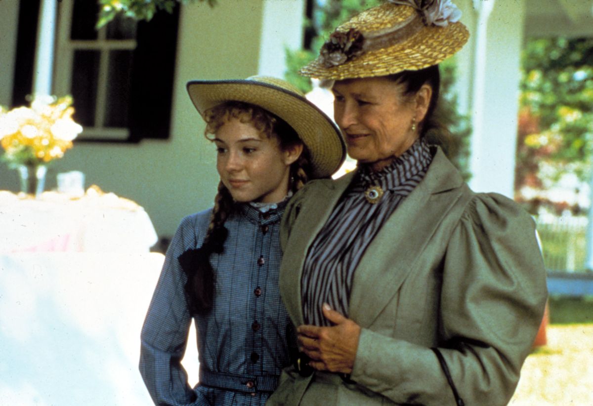 THR's tweet photo. As a lover of ‘Anne of Green Gables,’ getting the chance to shoot the upcoming adaptation of her 2024 novel ‘This Summer Will Be Different’ on Prince Edward Island is a dream come true for Carley Fortune: “There is no piece of culture that has been more influential on my work.” https://t.co/wQ44n94hxw