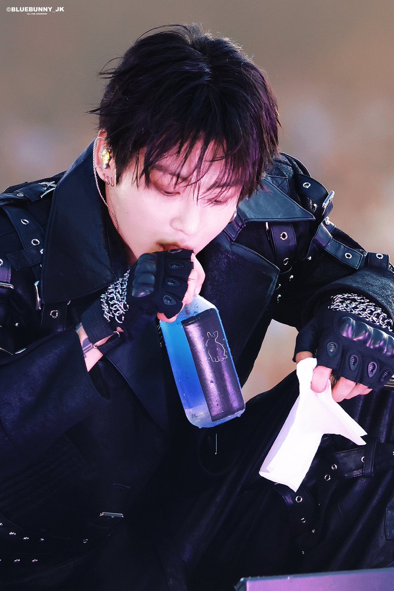 BlueBunny0901's tweet photo. 260702 Brussels HD

#JUNGKOOK #정국 #ジョングク
#BTS #방탄소년단
@BTS_twt https://t.co/y8yd488vab