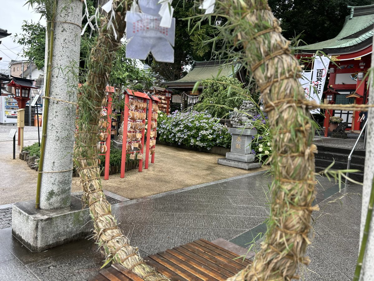 tomatomato1999's tweet photo. 夏詣、始まりました

#写真好きな人と繋がりたい
#川越八幡宮 #川越 #ふぉと https://t.co/zgYFjfLIut