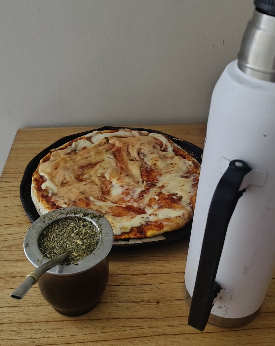 kevinparkerfan's tweet photo. Cuando hago un buen uso del libre albedrío y me hago una pizza para merendar https://t.co/ibGbjKHkiM
