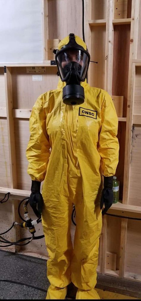 DeplorableStout's tweet photo. @lalovestrump The complex's housekeeper https://t.co/9ouUMI0inv
