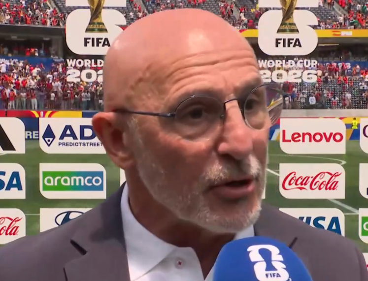 TouchlineX's tweet photo. 🚨🗣️ Luis de la Fuente: "Mikel Oyarzabal is AMAZING. he is UNDERRATED."

"He should have more recognition from the fans." https://t.co/0e2sPGNpDA