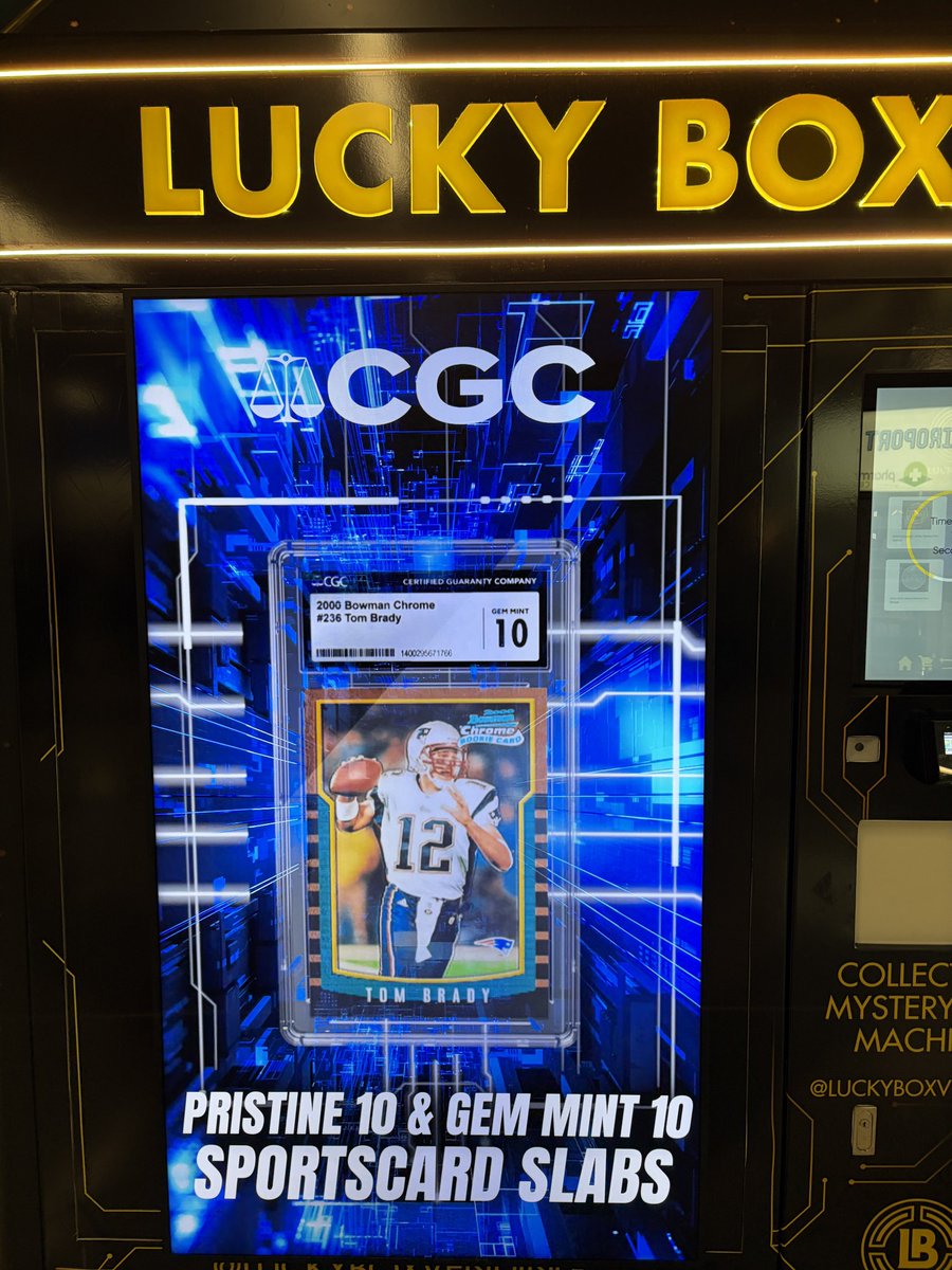 mpc12pats's tweet photo. @CardPurchaser just spotted in the airport. Know anything about these vending machines or seen these before?? https://t.co/nDv3mVpsUH