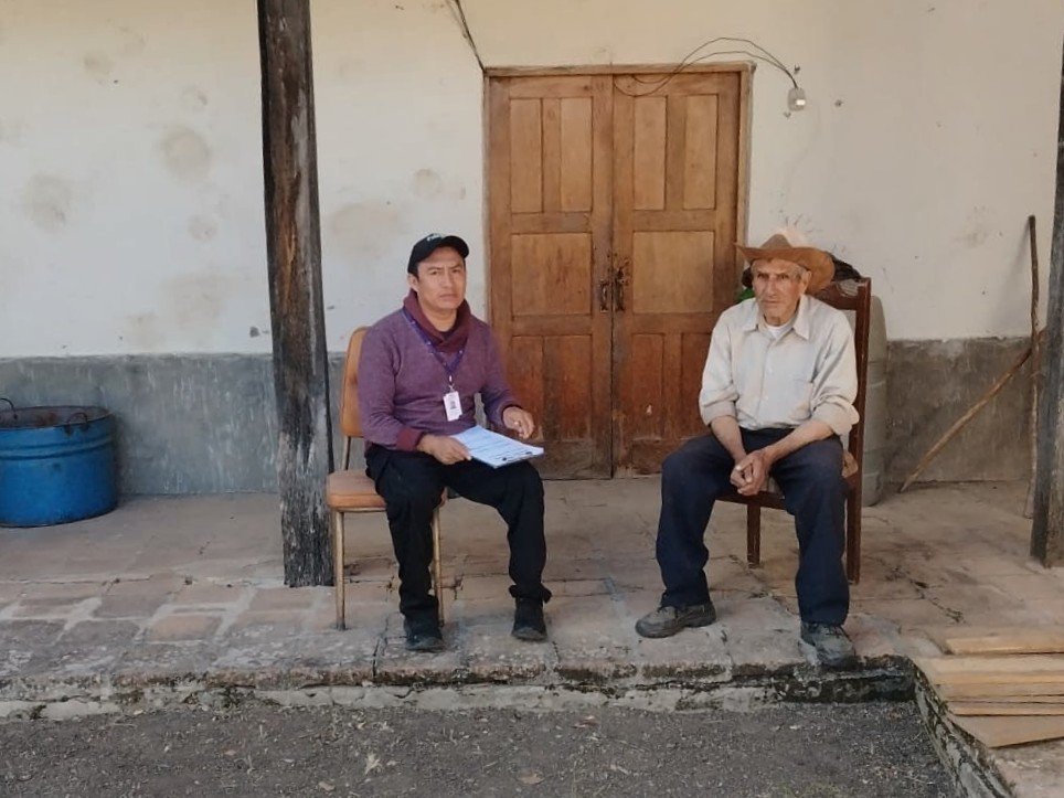 Agricultura_CZ6's tweet photo. #Azuay | Atendimos una solicitud ciudadana canalizada a través de la plataforma #GobiernoATuLado, en el sector Poetate, parroquia El Progreso, cantón #Nabón, reafirmando el compromiso del MAGP de brindar atención oportuna y acompañamiento a los productores. 🌱🤝 https://t.co/qifcVALQjB