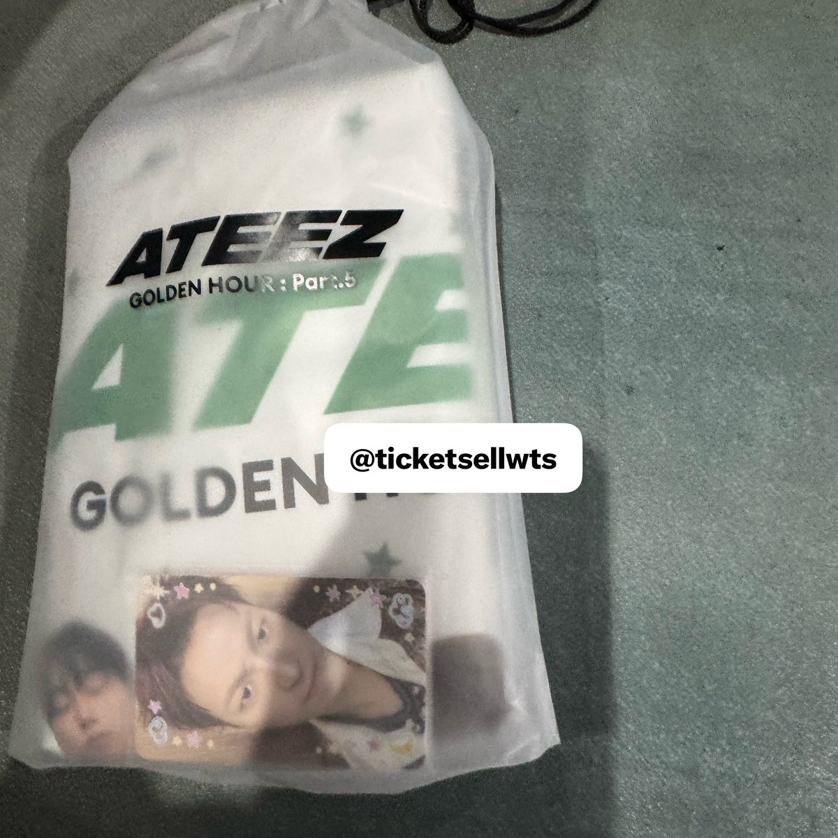 ticketsellwts's tweet photo. 에이티즈 배드 BAD KIT sell 양도

포카 8장 + 베개커버 일괄
Full set 35.0

7/3 shiping

ATEEZ ATINY 에이티니 공방 키트 공개방송 사전녹화 사녹 공방포카 포토카드 톡톡
Poca pc

https://t.co/aDn0in1CRN https://t.co/pBdCiV0iJL
