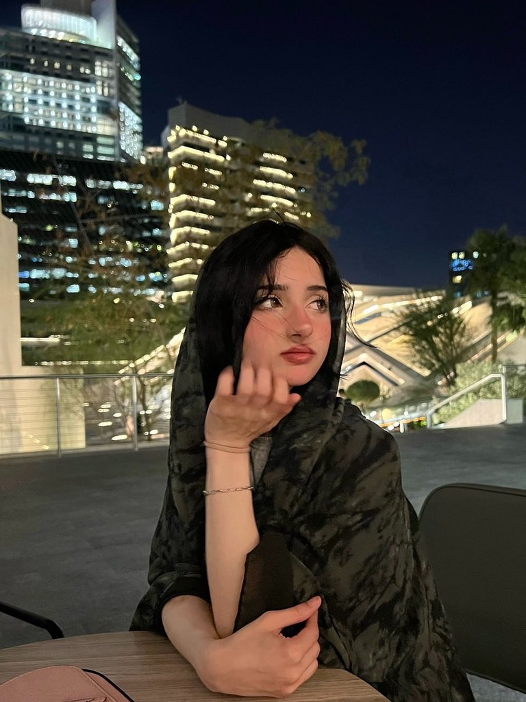 Lanaلانا tweet media