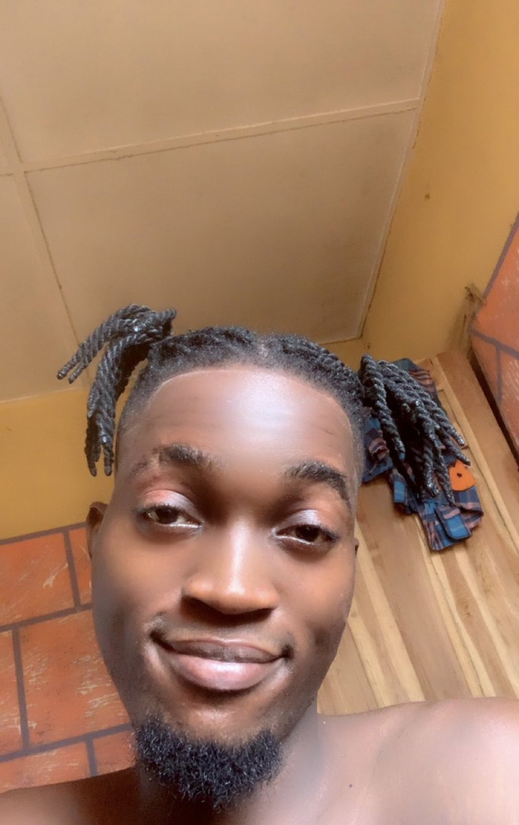 MicklusGPT's tweet photo. Face behind this page🤭✌️ https://t.co/PyYHumJ3l0