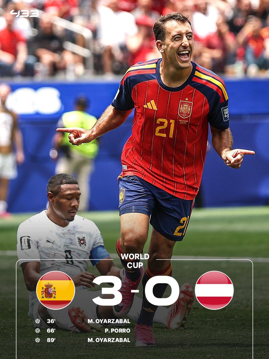 ElyaneTalk's tweet photo. لماذا تبدو إسبانيا "غير مقنعة"؟

فازت على النمسا 3-0. 
23 تسديدة، 10 على المرمى، مع شباكٌ نظيفة. 
ومع ذلك خرج كثيرون يقولون : إسبانيا لم تُقنعني.

في الحقيقة الخلل ليس في إسبانيا.
بل في معيار التقييم.

المشجعون يقيسون "الإقناع" بالإبهار الفردي لكونه أسهل التقاطا بصريا. 

مبابي يخترق فيُرعِب. ميسي يلمس الكرة فيصنع لحظة. أوليسيه، ديمبيليه، هاري كين، هذا النوع من التفوّق يُقتطَع في 10 ثوانٍ ويُنشَر. تراه، فتقتنع.

إسبانيا لا تلعب بهذا النمط.

تفوّقها جماعيّ، لا فرديّ (كرة موضعية). 

استحواذٌ يخنق الخصم، لا اختراقٌ يُذهل العين. 

بنيةٌ فنية موضعية تطحن ببطء، لا ومضةٌ فردية تحسم بلحظة. 

هذا التفوّق حقيقيّ وحاسم، لكنه لا يُقتطَع بسهولة في مقطع. يُشعَر به في الملعب، ويضيع في الملخّص.

ثم يخدعنا الزمن. الهدف في الدقيقة 36 يبدو "متأخّرًا"، فيقول المشجع البسيط : اسبانيا عانت. لكن الفرص كانت حاضرة قبل الهدف ؛ والحارس أجّل الحسم، لا أنه نفى السيطرة. 
النتيجة تأخّرت، لا الأداء.

الحقيقة كما يلي : إسبانيا لا تُبهر العين، بل تُتعِب الخصم. ونحن تدرّبنا على التصفيق للإبهار البصري الفردي. 

قد لا تصنع إسبانيا اللقطات التي تُنشَر. 
لكنها تصنع المباراة التي لا يرتاح فيها الخصم. 
والفرق بين الاثنين… هو الفرق بين كرةٍ تُبهر المتفرّج، وكرةٍ تُرهق الخصم ولا يستطيع الصمود أمامها.
