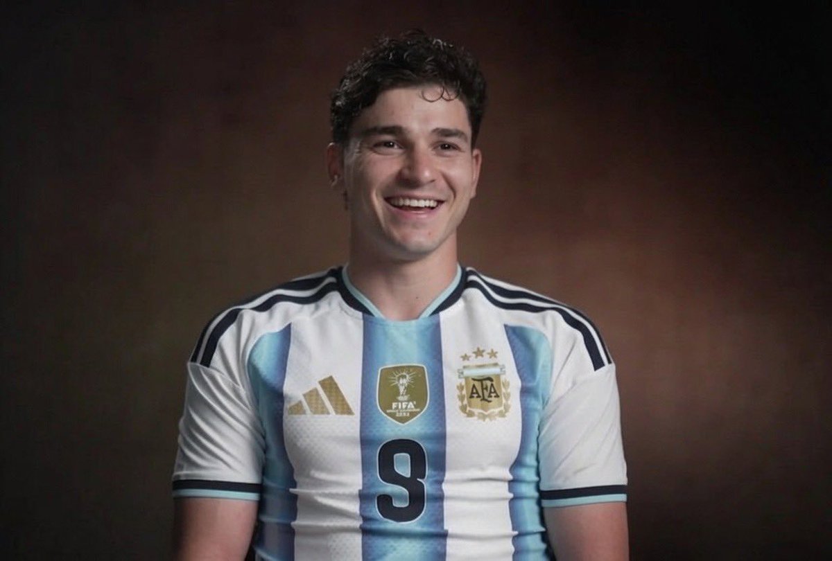 brfutboll's tweet photo. 🚨🗣️ Julian Alvarez:

"If Messi was running for Argentina's president, I think he would win the elections." https://t.co/3XvCqZ53of