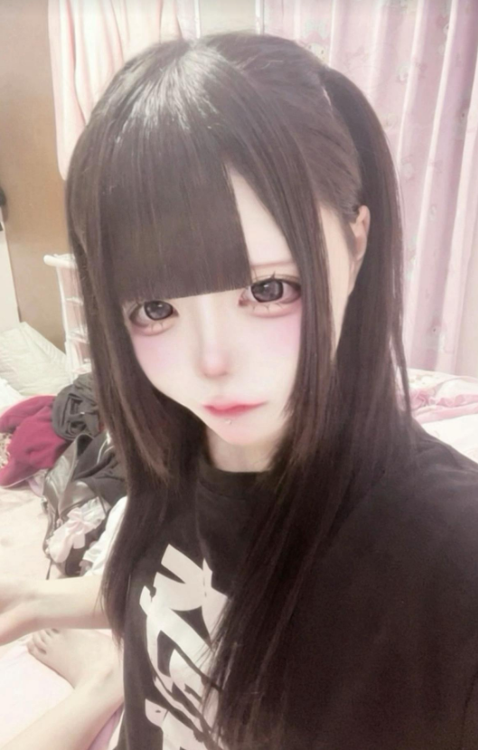 ymchmnq's tweet photo. おやすみ世界 #自撮り界�� https://t.co/feGOK5Yhmw