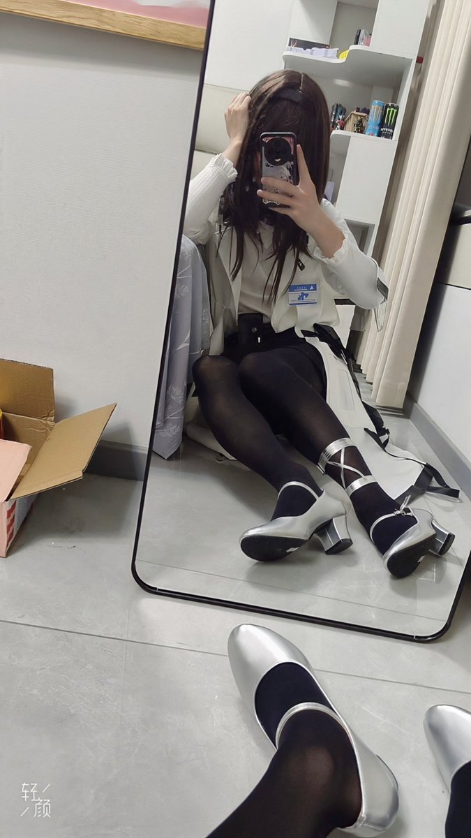 Elaina0802's tweet photo. bw出普瑞赛斯
#明日方舟 #普瑞赛斯 #cosplay https://t.co/ZQtCVV2q5X
