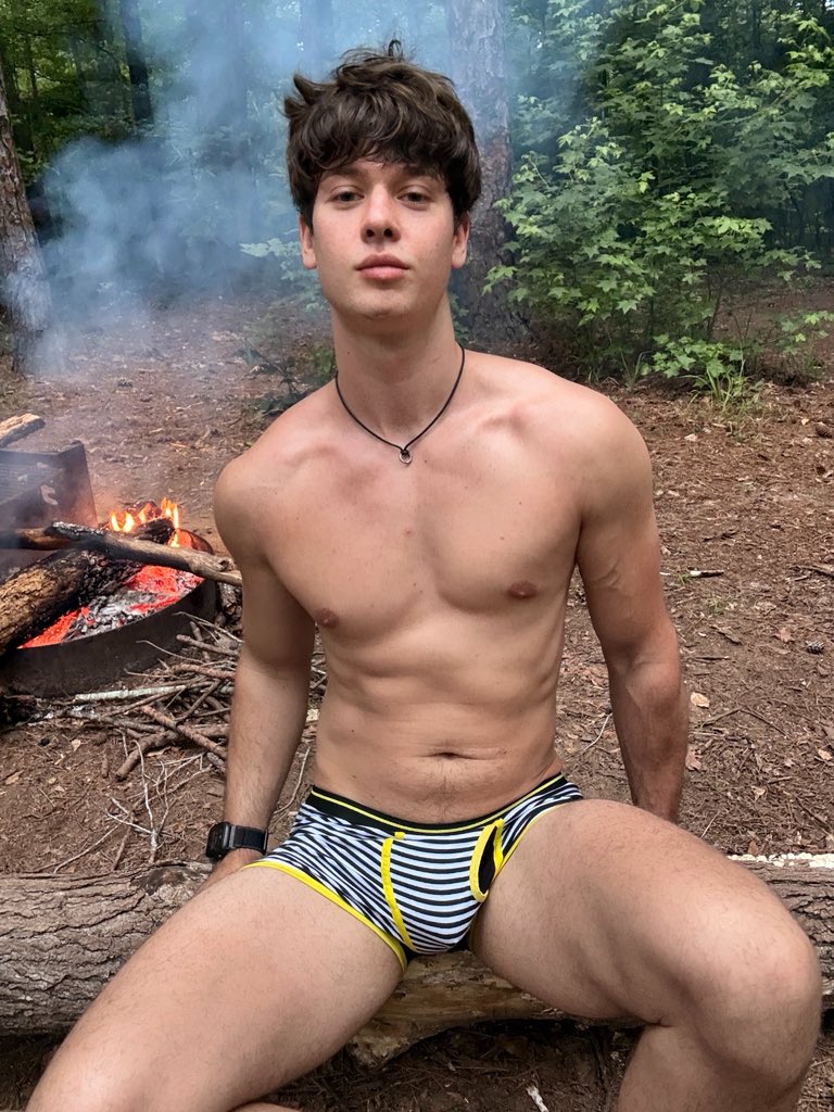 cadencarmi's tweet photo. 😮‍💨 https://t.co/Ah2ZxfKSYz