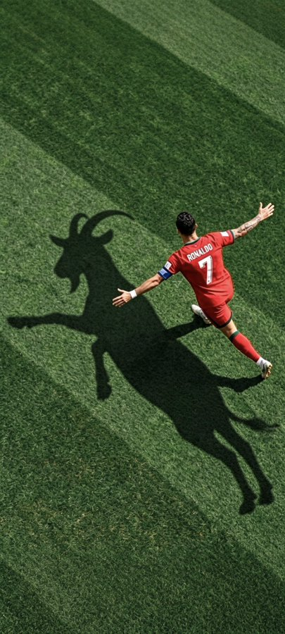 Heis_TheGOAT's tweet photo. Day 15 of Posting till @Cristiano Ronaldo Wins the World Cup https://t.co/Ju1eRNDNKn