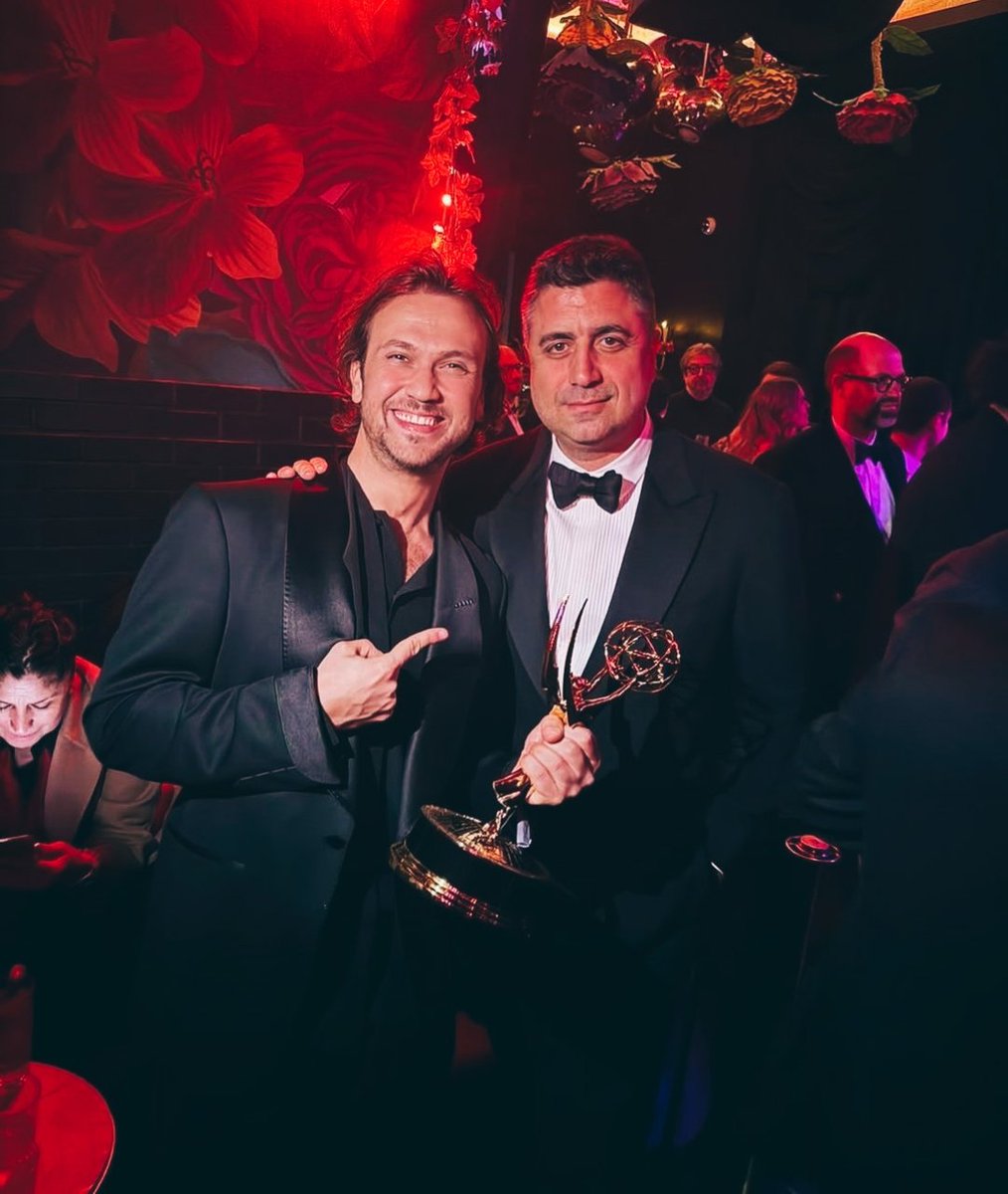 Aras_Pollyanna's tweet photo. From actor and producer to actor/co-producer and producer 🧿🫰

#ArasBulutİynemli | Kerem Çatay
#EveGidenYol https://t.co/8P0HEex5pb
