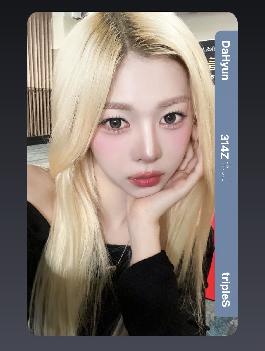 pokewav's tweet photo. tripleS Objekt Giveaway

-RT &amp; Like
-Comment your cosmo id

Ends 5th July 9pm kst
Good luck! https://t.co/5JPHhYukga