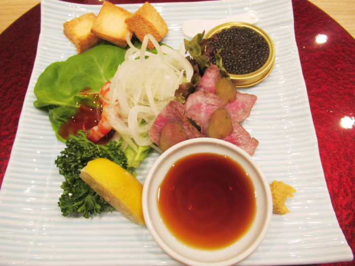 LiveenGT's tweet photo. 【実食レポ】京都・祇園の名店、その一皿が銀座へ。「銀座 祇園ステーキ新吾」を訪ねて https://t.co/OUH3AxToBy 
#銀座祇園ステーキ新吾 #祇園ステーキ新吾 #ステーキ新吾 https://t.co/yne5GscVgk