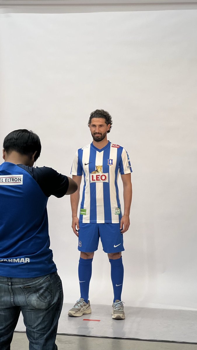 maratobi's tweet photo. OPENING MARKETS.

Fabio Kaufmann x BG Pathum United

Another strategic market move, creating new opportunities in one of Asia’s most competitive football environments.

Germany → Thailand.
2. Bundesliga → AFC Champions League Elite.

CAREERS. NOT MOMENTS. https://t.co/fgGjcZByln