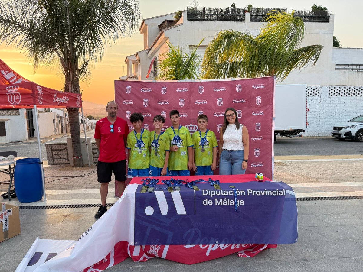 FAB_Malaga's tweet photo. 🏀 ¡Finaliza el circuito 3x3 de baloncesto de @DeportesDipMlg en Cártama!

📅 Te esperamos el 9 de julio a las 18:00 h en la Plaza de las Tres Culturas.

📝 Inscripciones: https://t.co/ZtcxIoOuuy…

¡No te lo pierdas! 💪🏀
@diputacionMLG https://t.co/PWu97hkz4E