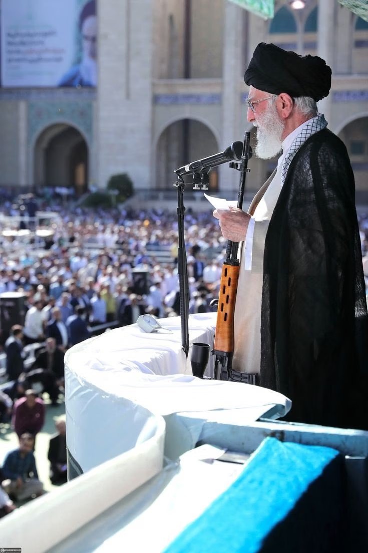 jacksonhinkle's tweet photo. LONG LIVE KHAMENEI! https://t.co/T8NXwFXDvE