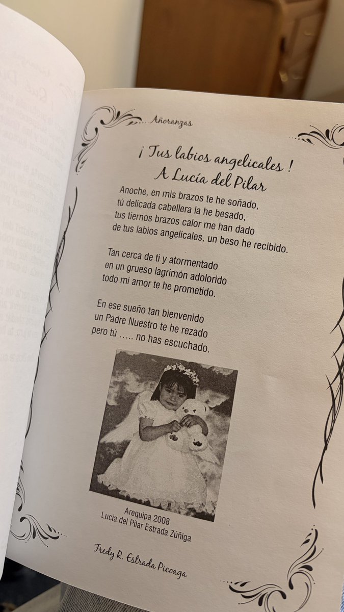 userrrlol13's tweet photo. y así, 3 libros más, te extraño 🤍 https://t.co/hGASdS4Pk4