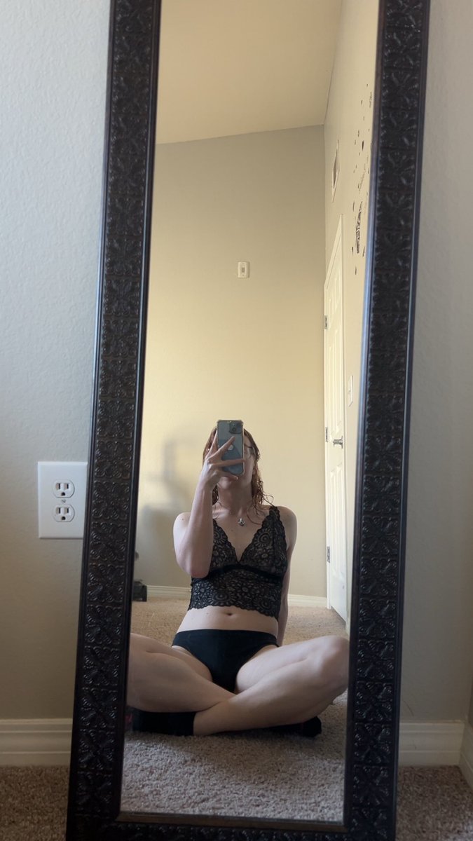 sidewayz42's tweet photo. I wanna be your bedtime snack 😏💦 https://t.co/7A45P0mpmM