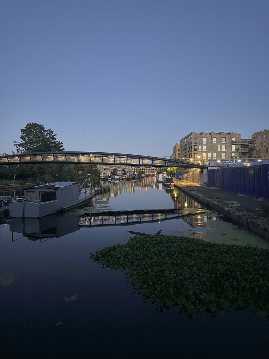 London_W4 tweet picture