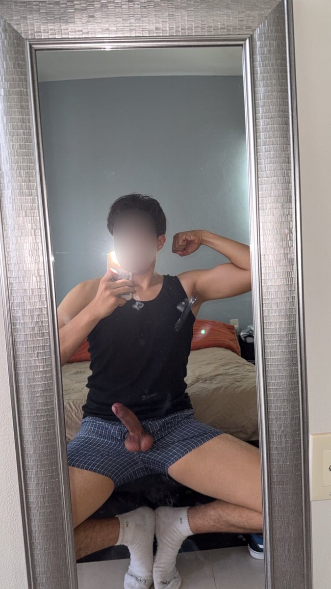 NotNamejud3's tweet photo. Dm
1.90 cm 
Goon
Vaquero 💪🏻 https://t.co/rsHvAGOveB