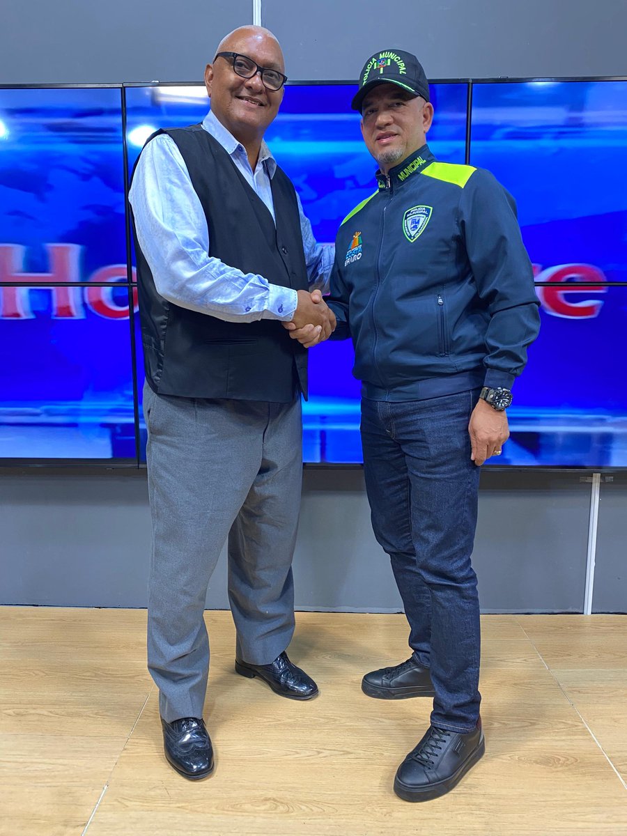 MoroIdel's tweet photo. Ex coronel Juan Ramón Aquino director policía municipal ASDE y jefe del cuerpo de seguridad ASDE https://t.co/xjoXlr5HfC