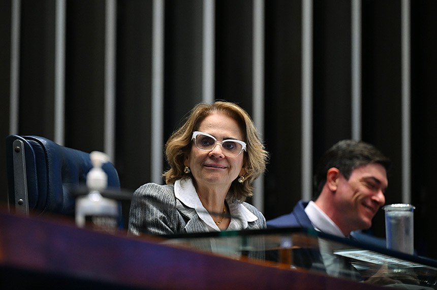 SenadoFederal's tweet photo. Senadora @DamaresAlves cobra implementação de cadastro de predadores sexuais https://t.co/moIwcgiZWY https://t.co/YlOWexFsoB