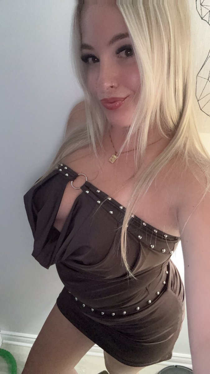 Milaa_Raex's tweet photo. Mon outfit tu le trouve sexy?🤎 https://t.co/u4kzqh4Mi5