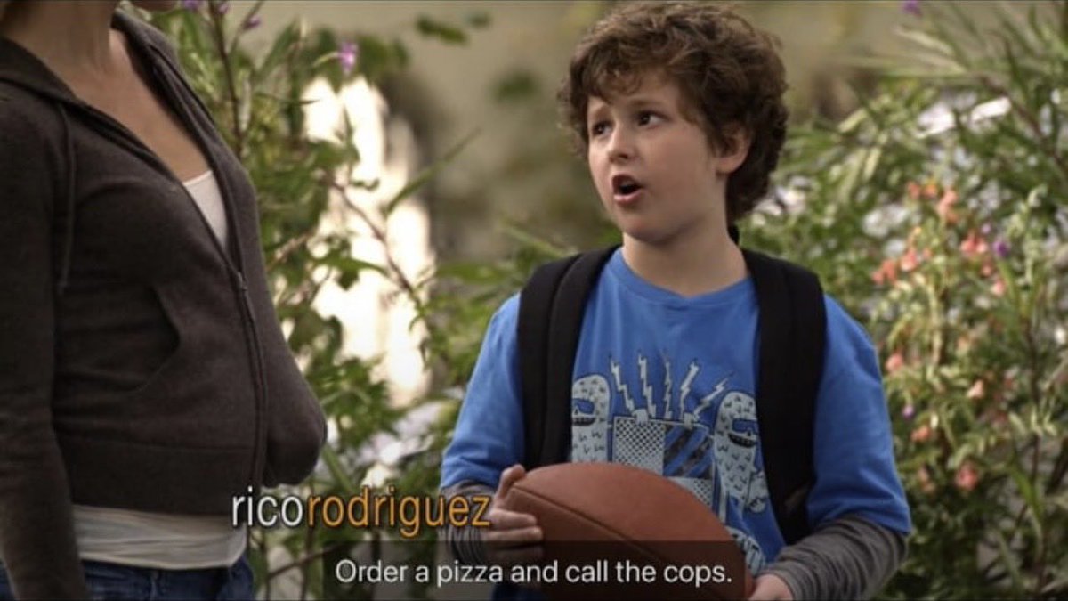 _jkpnro's tweet photo. luke’s anti-cop jokes in the first few seasons are still so so good https://t.co/x6cElN9otR