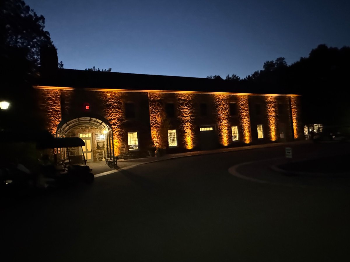 WeddingLighting's tweet photo. The event starts when guests pull up, not when they sit down. Exterior lighting is the first thing they see. We don't skip it. https://t.co/sADghL8KMj