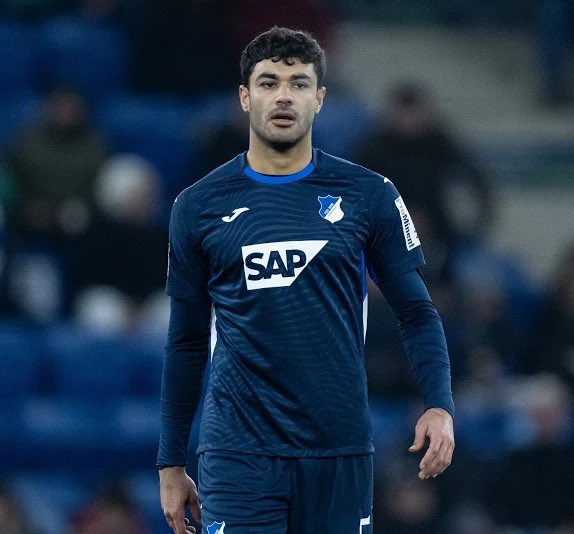 ExcoachOkan's tweet photo. Ozan Kabak‘in Sözlesmesinde 8-10.000.000€ arasi serbest kalma Maddesi bulunuyor… https://t.co/qvdFJOeOfb