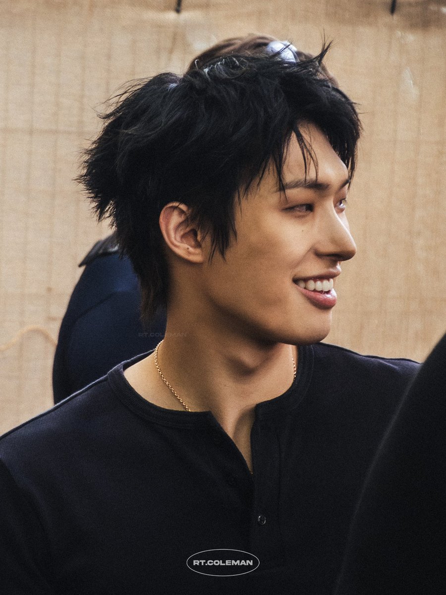 cxrmelina's tweet photo. he’s so fucking beautiful i’m in awe https://t.co/iQ9xk4KK1O
